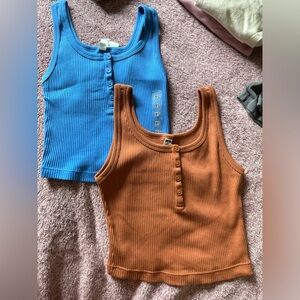 Brand new Uniqlo crop tank tops